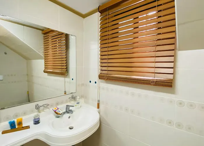 Lumi - 7min Walk From Yeonsinnae Station , Spacious Entire House Hébergement de vacances *