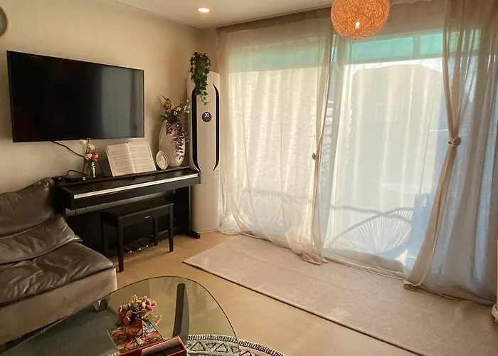 Lumi - 7min Walk From Yeonsinnae Station , Spacious Entire House Hébergement de vacances Séoul